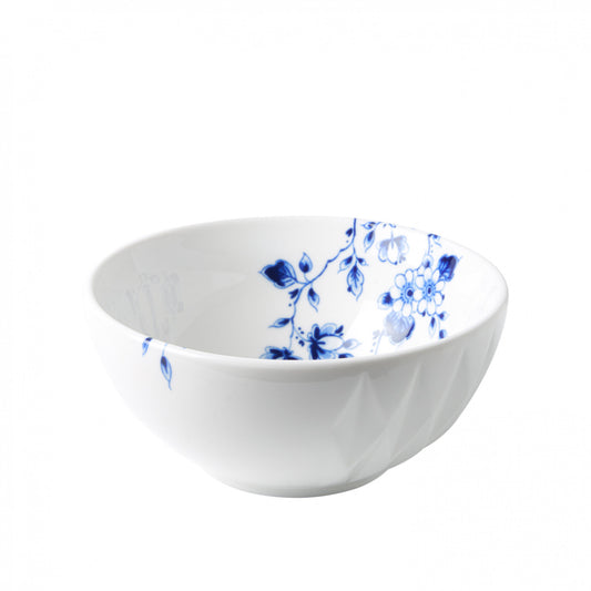Blauw Vouw Yoghurtschaaltje: Een elegant porseleinen schaaltje met bloemenmotieven, ontworpen door Romy Kühne voor een verfijnde tafelsetting.